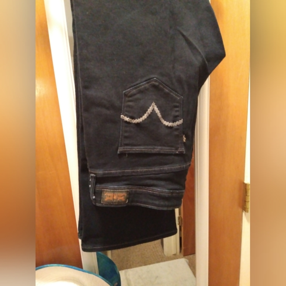 Stylish Black Jeans